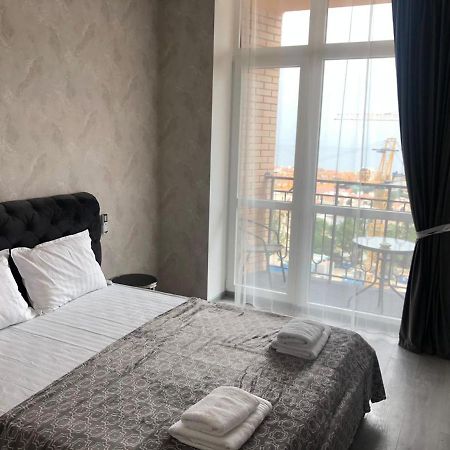 Apartment In Arсadia 2 Bedrooms Odessza Kültér fotó