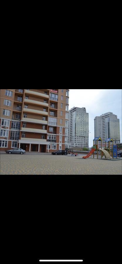 Apartment In Arсadia 2 Bedrooms Odessza Kültér fotó